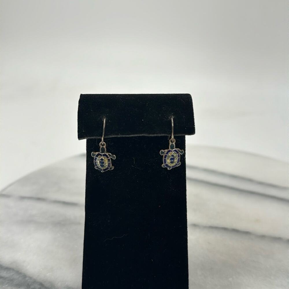 Tiny turtle earrings
